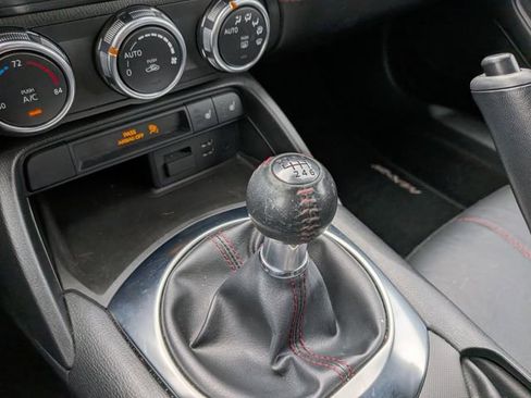 Used 2019 MAZDA MX-5 Miata Grand Touring RWD image 24