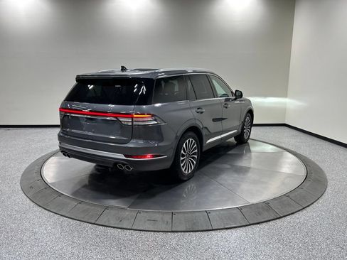 Certified 2023 Lincoln Aviator Reserve w/ Elements Package Plus AWD/4WD image 6