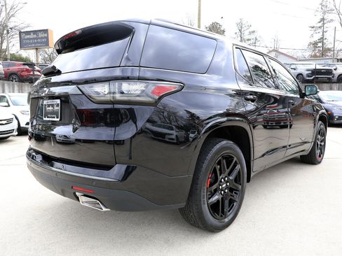 Used 2021 Chevrolet Traverse Premier w/ Redline Edition image 7