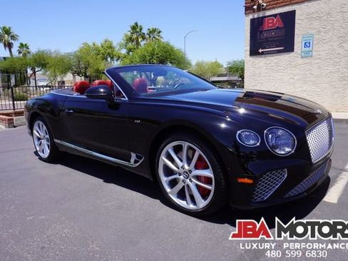 Used 2022 Bentley Continental GT image 2