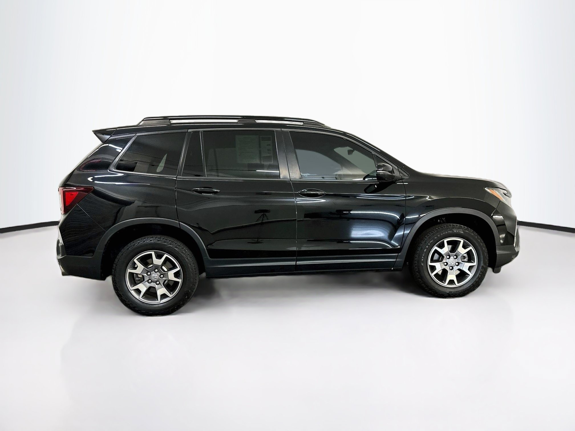 Used 2023 Honda Passport TrailSport image 10