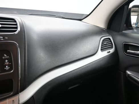 Used 2017 Dodge Journey SE w/ Flexible Seating Group FWD image 27