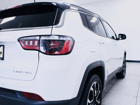 Used 2024 Jeep Compass Limited image 6