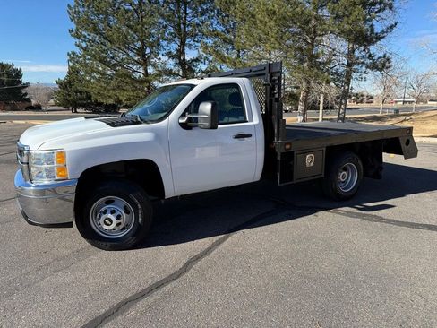 Used 2011 Chevrolet Silverado 3500 W/T RWD image 3