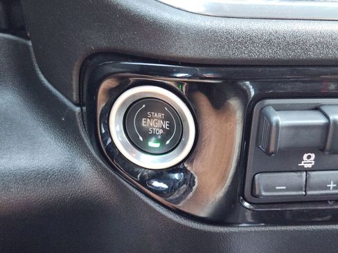 Used 2023 Chevrolet Silverado 1500 LTZ image 23