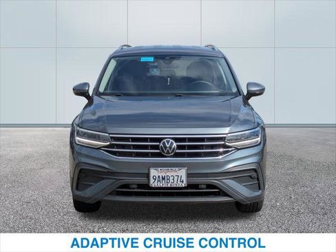 Used 2022 Volkswagen Tiguan SE image 3