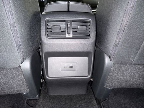 Used 2021 Nissan Rogue SV image 15