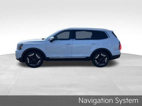 Certified 2023 Kia Telluride EX w/ EX Captain's Chair Package image 5