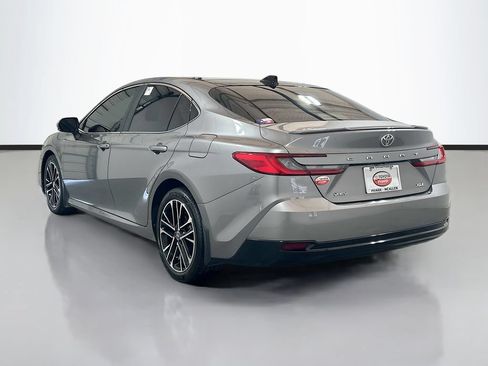 Used 2025 Toyota Camry XLE w/ Premium Package FWD image 6