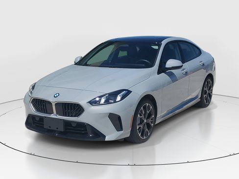 Used 2025 BMW 228i xDrive AWD/4WD image 5