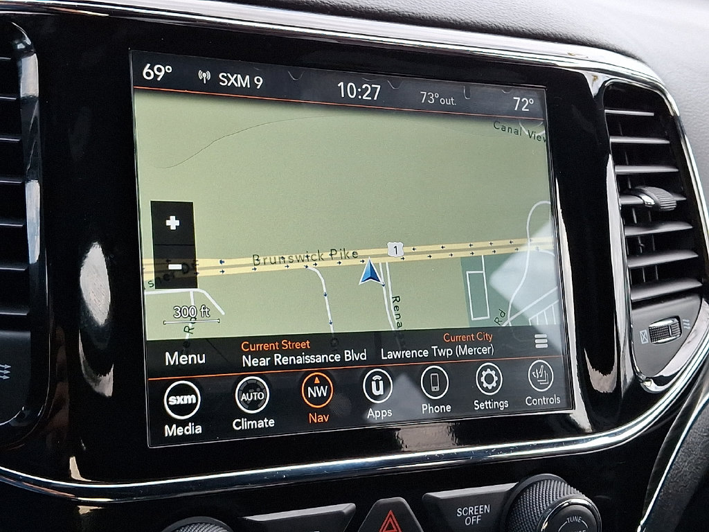 Used 2021 Jeep Grand Cherokee Limited AWD/4WD image 3
