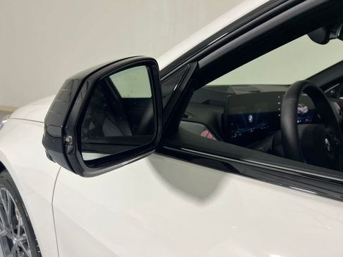 Used 2026 BMW 228i xDrive w/ Technology Package image 23