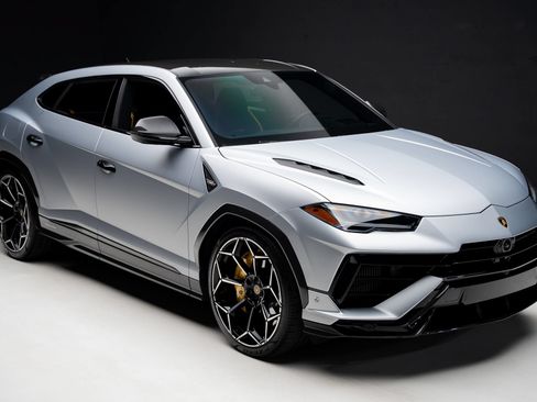Used 2024 Lamborghini Urus Performante AWD/4WD image 44
