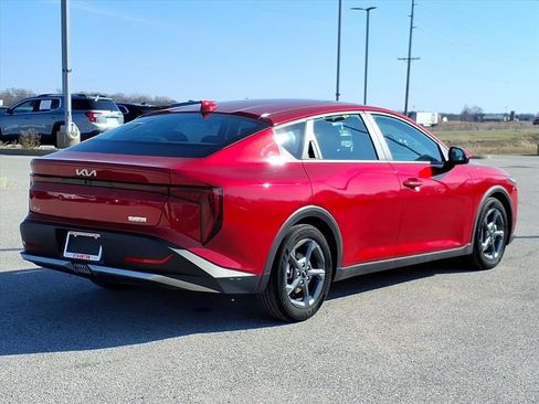 Used 2025 Kia K4 LXS image 3
