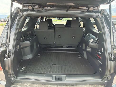 Used 2026 Toyota 4Runner SR5 AWD/4WD image 28