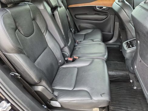 Used 2021 Volvo XC90 T6 Momentum AWD/4WD image 21