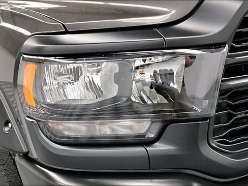 Used 2024 RAM 3500 Tradesman w/ Convenience Group image 35