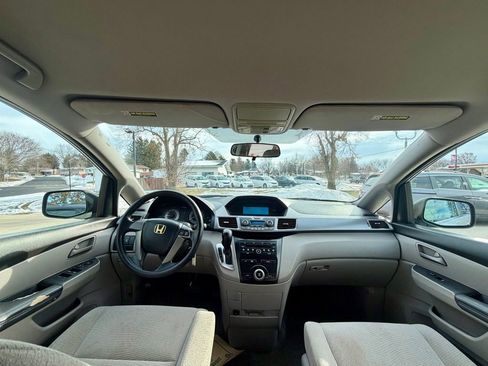 Used 2011 Honda Odyssey LX image 13