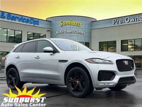 Used 2017 Jaguar F-PACE S image 1