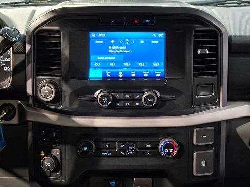 Used 2023 Ford F150 XLT w/ Trailer Tow Package image 16