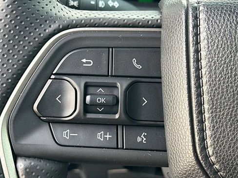 Used 2025 Toyota 4Runner Trailhunter AWD/4WD image 21