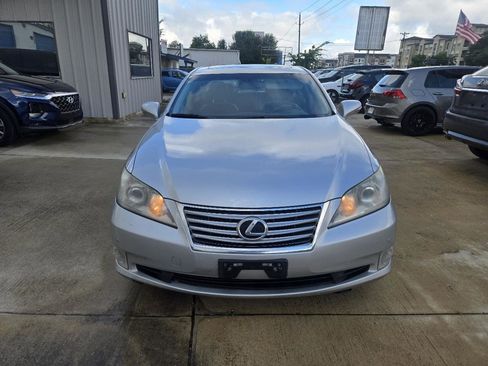 Used 2011 Lexus ES 350 FWD image 2