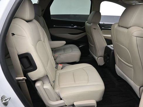 Used 2020 Buick Enclave Premium w/ Sun and Sites Package AWD/4WD image 10