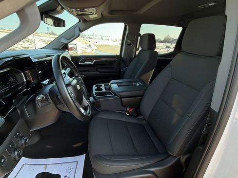Used 2025 Chevrolet Silverado 1500 LT image 18