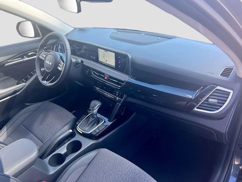 New 2026 Kia Seltos S FWD image 28