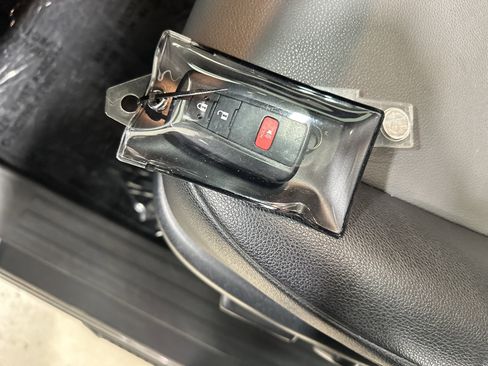 Used 2022 Toyota 4Runner SR5 Premium w/ Moonroof Package image 36