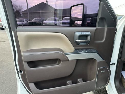 Used 2015 Chevrolet Silverado 2500 LTZ w/ Duramax Plus Package image 10