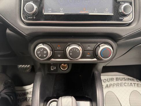 Used 2021 Nissan Versa S FWD image 14
