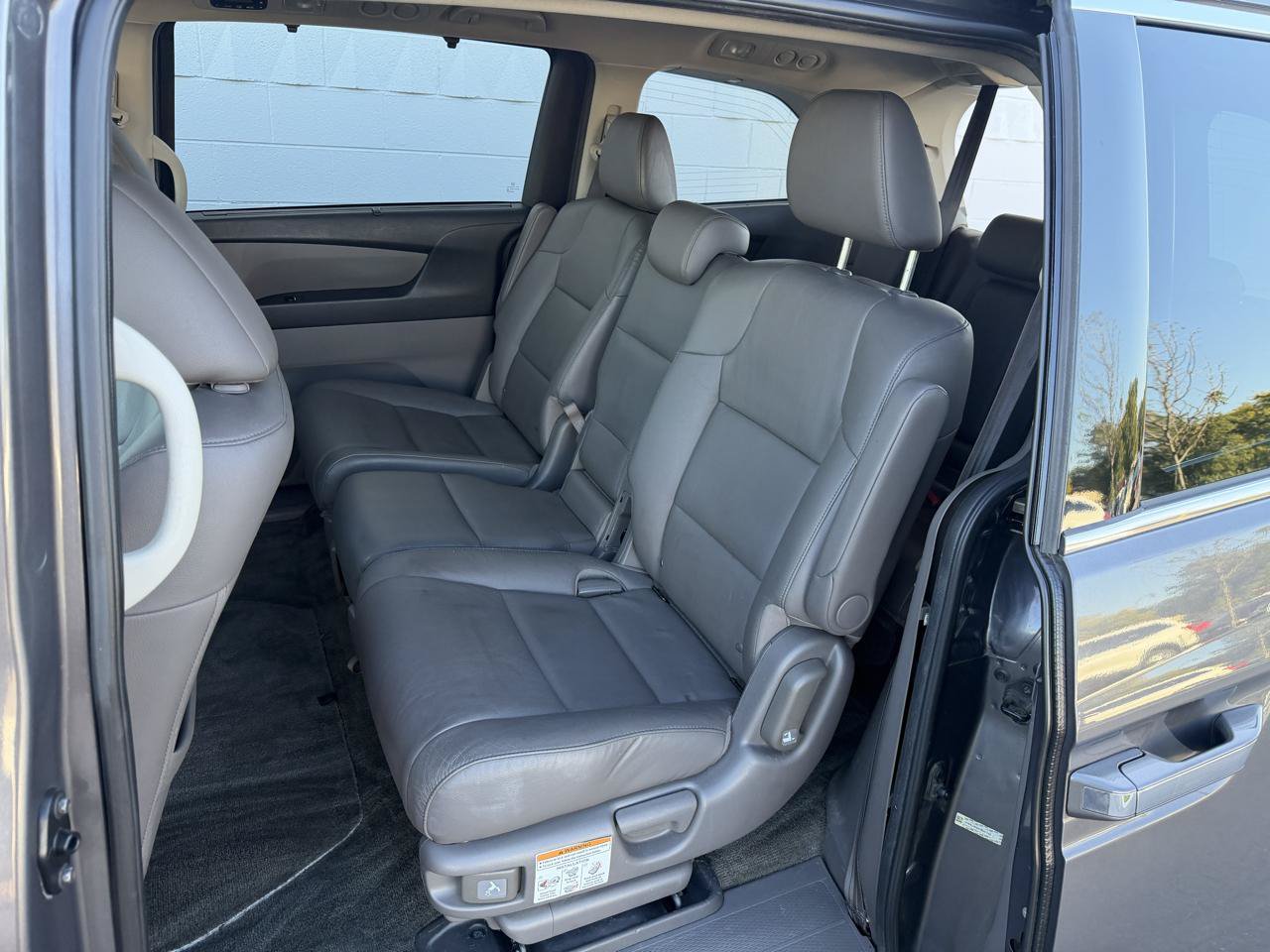 Used 2015 Honda Odyssey Touring Elite image 16