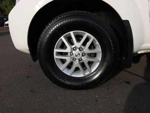 Used 2019 Nissan Frontier SV image 29