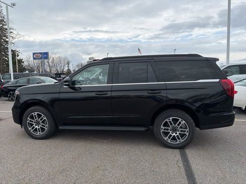 New 2026 Ford Expedition Active image 6