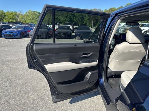 Used 2025 Toyota Grand Highlander AWD image 28