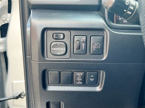 Used 2023 Toyota 4Runner SR5 Premium image 10