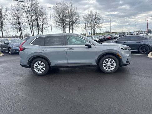 Used 2025 Honda CR-V LX image 10