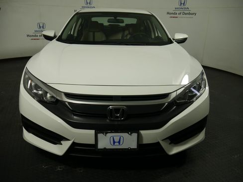 Used 2018 Honda Civic LX image 2