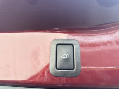 Used 2019 Toyota Highlander XLE image 6