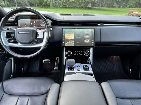 Used 2023 Land Rover Range Rover SE AWD/4WD image 14