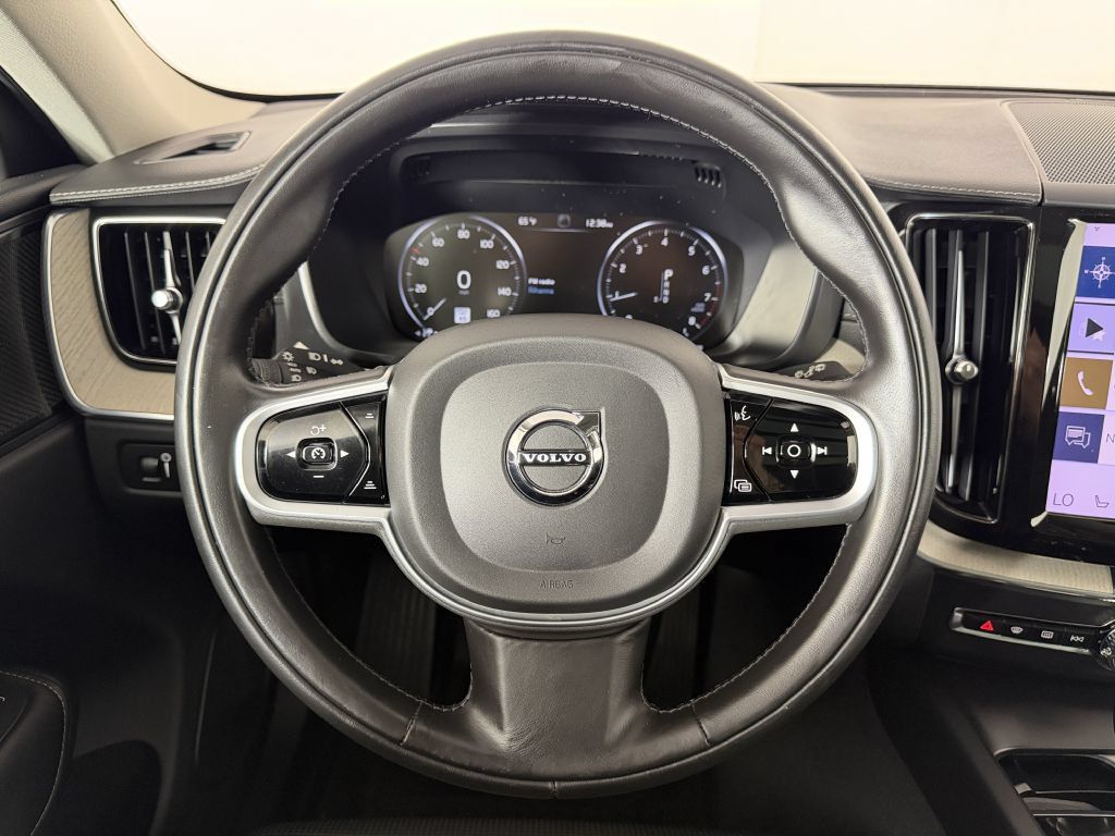 Used 2021 Volvo XC60 T5 Inscription w/ Protection Package Premier AWD/4WD image 23