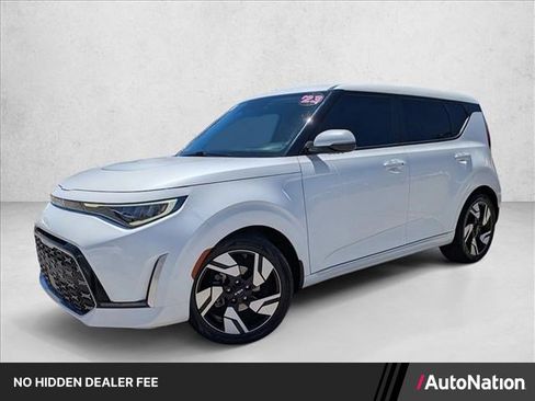 Used 2023 Kia Soul GT-Line w/ GT-Line Technology Package FWD image 1