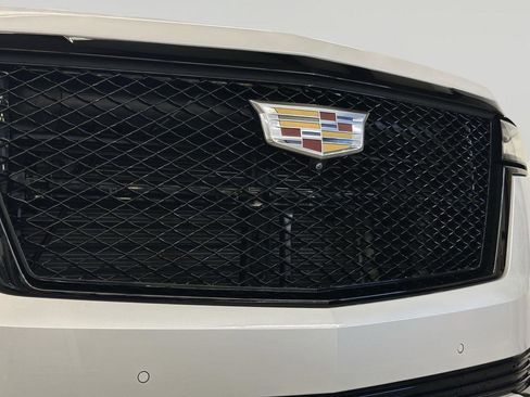 Used 2023 Cadillac Escalade Sport Platinum image 13