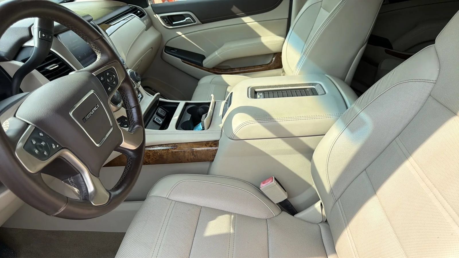Used 2015 GMC Yukon Denali RWD image 20