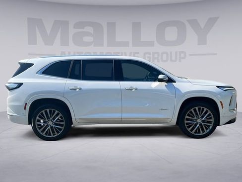 Certified 2025 Buick Enclave Avenir AWD/4WD image 6