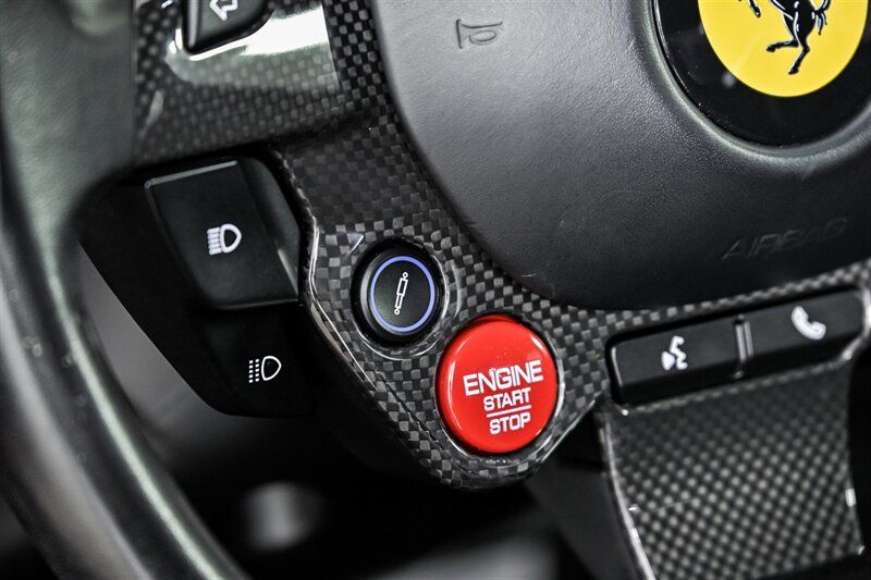Used 2022 Ferrari F8 Tributo RWD image 27