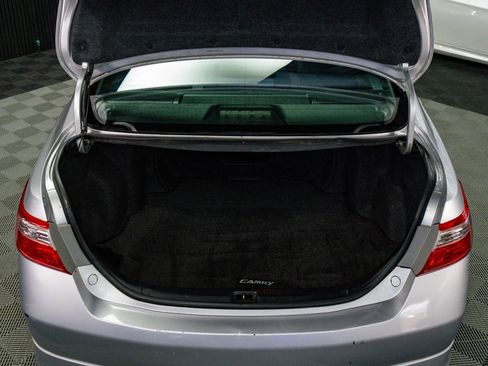Used 2009 Toyota Camry SE FWD image 17