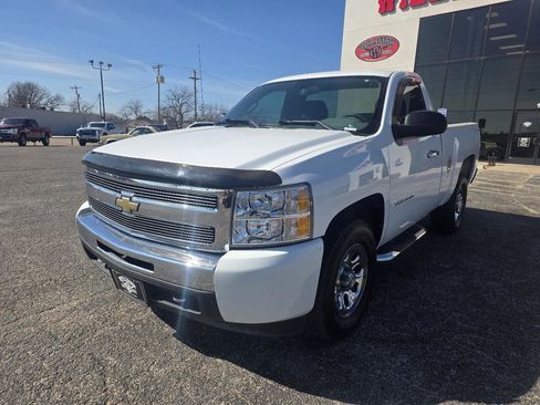 Used 2011 Chevrolet Silverado 1500 W/T w/ LS Package image 3