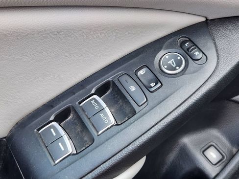 Used 2018 Honda Accord LX image 16